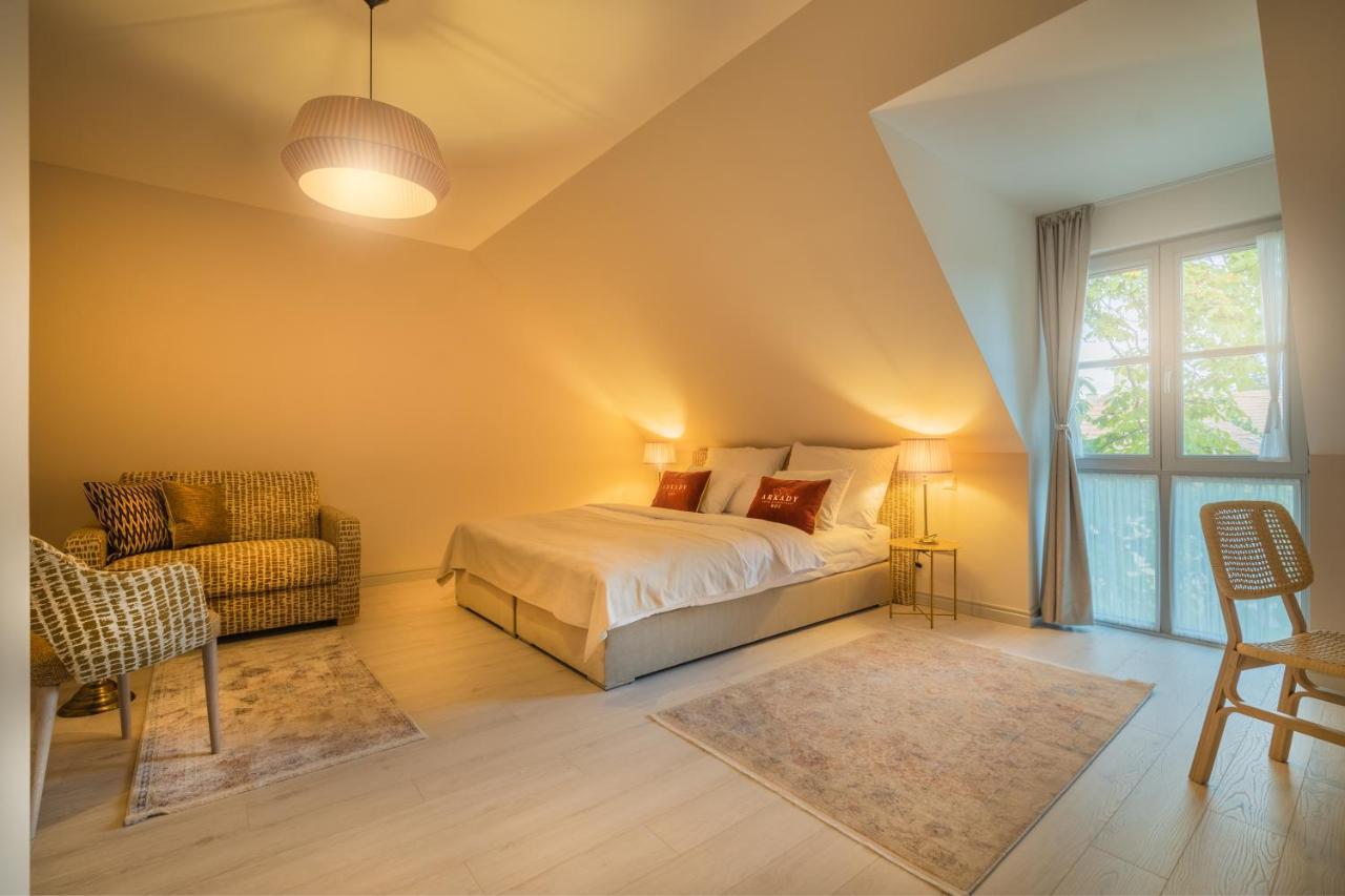 Arkady Hof Hotel Stupava Ngoại thất bức ảnh