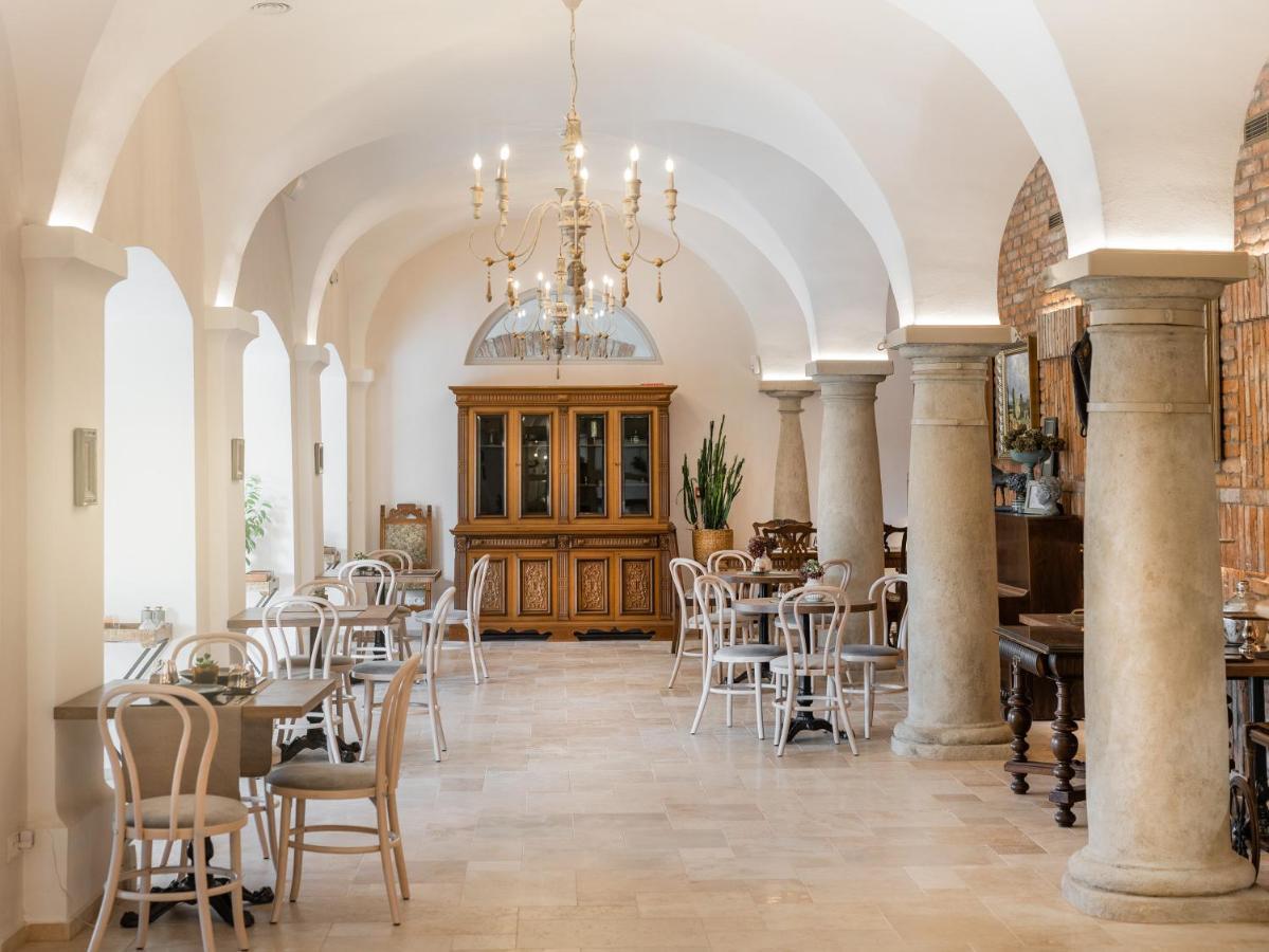 Arkady Hof Hotel Stupava Ngoại thất bức ảnh