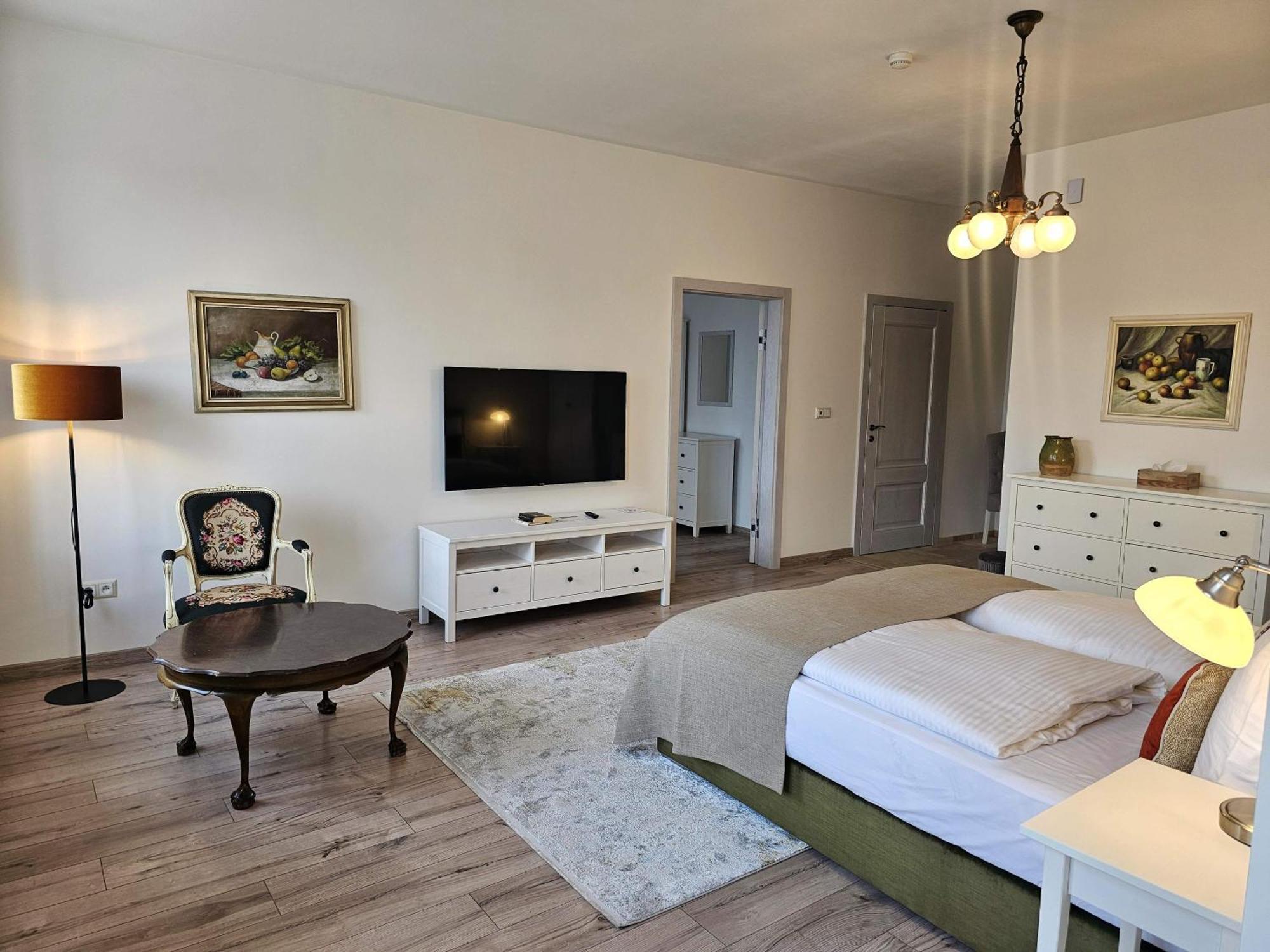 Arkady Hof Hotel Stupava Phòng bức ảnh